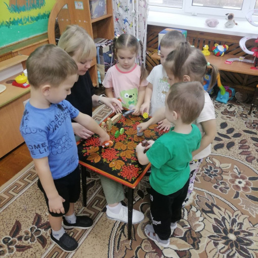 Читаем книжки, играем в театр… Читаем книжки, играем в театр….
