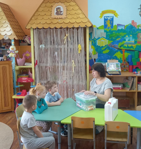 Дошкольникам о безопасности. Осторожно, лекарства! Дошкольникам о безопасности. Осторожно, лекарства!.